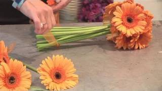 How To Arrange Daisies In A Bouquet [upl. by Nason]