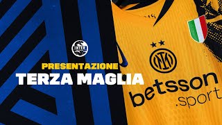 Terza maglia stagione 20242025 dallInter store di Milano con Lucanerazzurro InterPerSempre [upl. by Niawd]