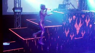 Die Antwoord Beat Boy  Evil Boy live Paris Trianon 06 18 jun 2013 [upl. by Irdua]