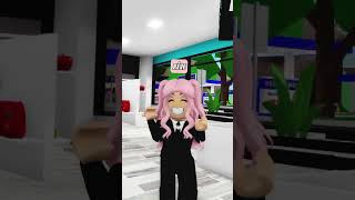 MAMAN A ABANDONNÉ SA FILLE DANS ROBLOX  😥 [upl. by Silra]