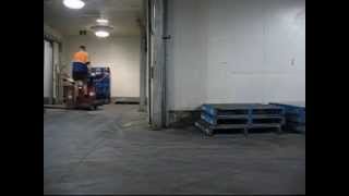 Using An Electric Pallet Jack To UnloadLoad Truck In Cairns [upl. by Loughlin140]