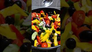 Salatka grecka shots food salatka grecia warzywnik recipe music shortvideo fitness fit [upl. by Yv572]