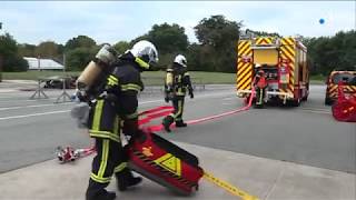 Pompiers professionnels et volontaires à la caserne de Pontivy [upl. by Kacerek]