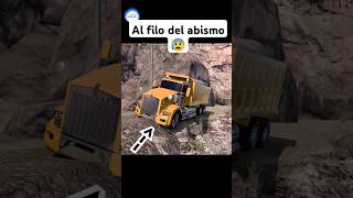 Camión al filo del abismo 😲😰truck simulator trailer american camion trucks [upl. by Omocaig]