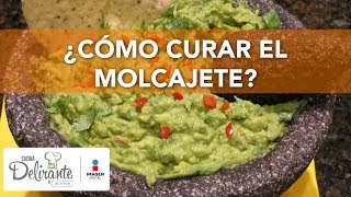 ¿ Cómo curar el molcajete  Cocina Delirante [upl. by Soracco]