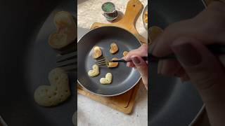 How to shape pancakes 🫶🏼 must try out food recipe youtubeshorts shorts [upl. by Meelak]