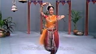 Pallavi Odissi dance by Madhavi Mudgal [upl. by Ocram]