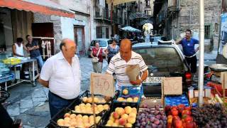 Mercato di Ballarò di Palermo [upl. by Dloniger]