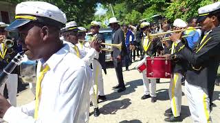 Manman Zenglen FANFARE CLASSIQUE DE THOMONDE Funeray madan Kòk [upl. by Genesia177]