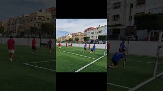 عندما تنوب العارضة عن الحارس football futbol soccer goals futball koura futbolsoccer [upl. by Alica]