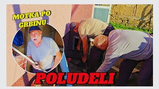 ČISTILI DIMNJAK UMALO SE POBILI kobi provocira [upl. by Anavlis]