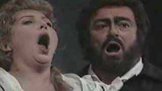 Luciano Pavarotti  Andrea Chenier Act Two Ora Soave1996 [upl. by Naresh]