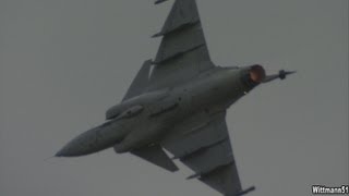 2013 Międzynarodowe Pokazy Lotnicze Radom AIR SHOW‏  Czeski Gripen [upl. by Randall575]