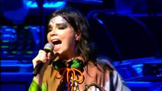 Björk  Hyperballad Live at Glastonbury 07 [upl. by Witkin]