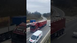 Basuri La Cucaracha horn on a Volvo FH 🔉🎵 basuri goloud volvo trucker shorts [upl. by Bourn9]