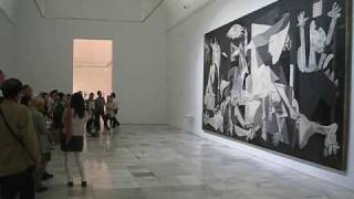 Picassos Guernica en Museo de Arte Reina Sofia Madrid [upl. by Shoifet51]