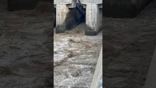 Dam flood release dameasyfloodbarriers [upl. by Annyl]