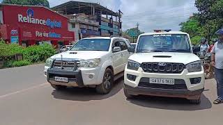 goenchonews  Andhra vehicle was stopped as they were using police sin board while on holiday [upl. by Tahp]