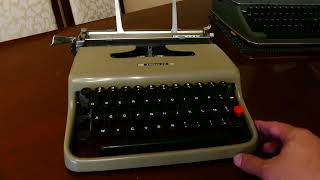 Unboxing OLIVETTI Lettera 22 [upl. by Abraham619]