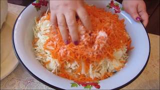 Как засолить вкусную капусту на зиму [upl. by Elke]