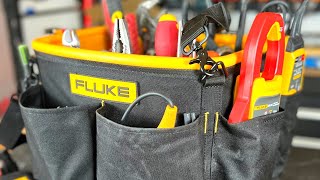 Electrician tool bag setup FLUKE BUCKET TP25 [upl. by Usanis]