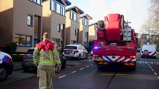 Vrouw zwaargewond na val uit raam woning  Limes Poortugaal [upl. by Odnaloy]