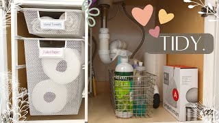 Clover Clips amp A Tiny Little Bathroom Tidy [upl. by Leia]