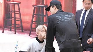 180422 엑소 첸백시EXOCBX 팬사인회 응원온 세훈 Sehun Fansign Event 4K 직캠 by 비몽 [upl. by Swor913]