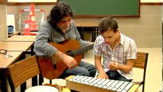 La 📯🎹 MUSICOTERAPIA 🎸🎷 es la MEJOR MEDICINA para los NIÑOS con DISCAPACIDAD [upl. by Alesig]