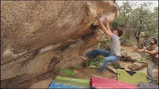 Lance de la Hormiga Boulder Torrelodones Madrid [upl. by Aynnek]