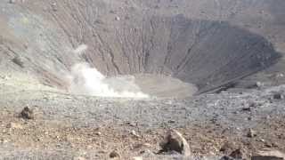 Le fumarole del vulcano di Vulcano isole Eolie Sicilia [upl. by Lleihsad]