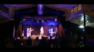 Frente  Bizarre Love Triangle  Imperial Hotel Eumundi QLD 171024 frenteband [upl. by Yunick]