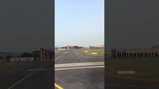 Landing at Naples Airport in Italy with a quick view of Mount Vesuvius aviation landing naples [upl. by Haleigh]