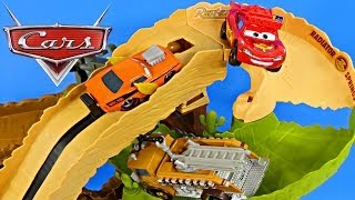 CARS Radiator Springs 500 12 OffRoad Rally Race Track Action Shifters Lightning Mcqueen Play Doh [upl. by Ldnek83]