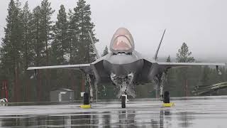 F35 landar på Vidselbasen första gången någonsin i Sverige [upl. by Aeila]