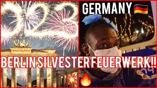 Berlin Silvester Feuerwerk Brandenburger Tor 🎆🔥🧨Fireworks FEUERWERK [upl. by Terry]