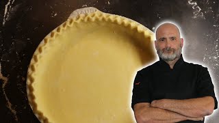 Abaisser et foncer une pâte dans un cercle ou moule à tarte Etaler une pâte à tarte [upl. by Duck201]