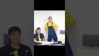 SCoups dancing to bollywood song quotJhak Mark Kequot shorts seventeen [upl. by Oigile]