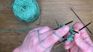 Socken stricken Anschlag mit doppelten Nadeln [upl. by Boehmer]