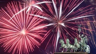 Zehntausende Partygäste am Brandenburger Tor erwartet [upl. by Nahsab]