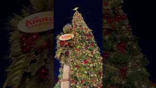 Knott’s Merry Farm  Christmas Tree  Knott’s Berry Farm christmas knottsberryfarm christmastree [upl. by Rye]