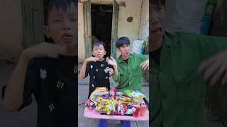 Sinh nhật có mùi thối  Birthday smells rotten shorts [upl. by Akahc]