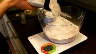 Making bread at home with Carrefour HBM 81010 [upl. by Isdnyl]