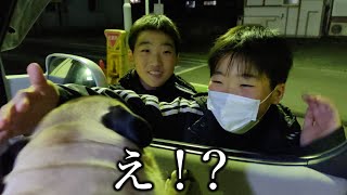 【神回】夜、コンビニで出会った中学生２人組が奇跡の伏線回収。パグと車中泊 [upl. by Hamilah]