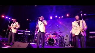 The Manhattans ftg Gerald Alston singing quotTheres No Me Without Youquot at The Birchmere [upl. by Erika509]