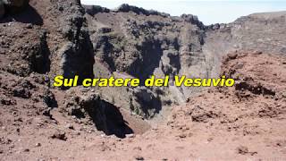 Sul cratere del Vesuvio escursione tra le rocce [upl. by Enidanreb]