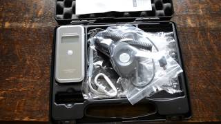 Breathalyzer reviews  AL7000 Digital Breathalyzer demonstrated [upl. by Condon511]