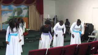 Break Every Chain Tasha Cobbs Elegance of Praise [upl. by Pasho]