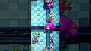 Castigando chicles parte 1 humor clashroyalememes clash clashroyale [upl. by Mailliw328]