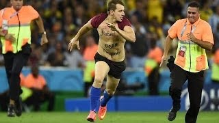 Man Streaks During 2014 World Cup Finals quotVitalyzdTV Streaks on Fieldquot VitalyzdTV Streaking Prank [upl. by Royd450]